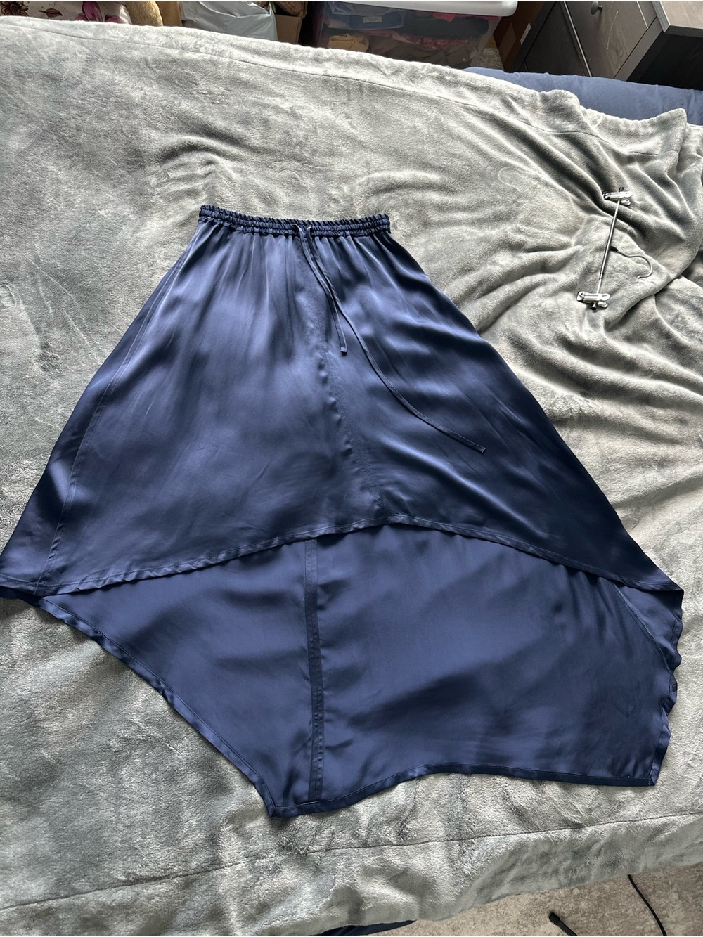 Rogue Navy Satin Asymmetric High Low Skirt IT 40 US 4-6 100% Viscose - Picture 7 of 15